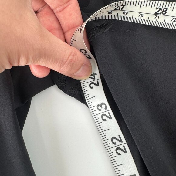 Lululemon Black Leggins With Pockets - Picture 3 of 3